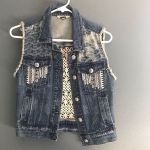 Jean Vest